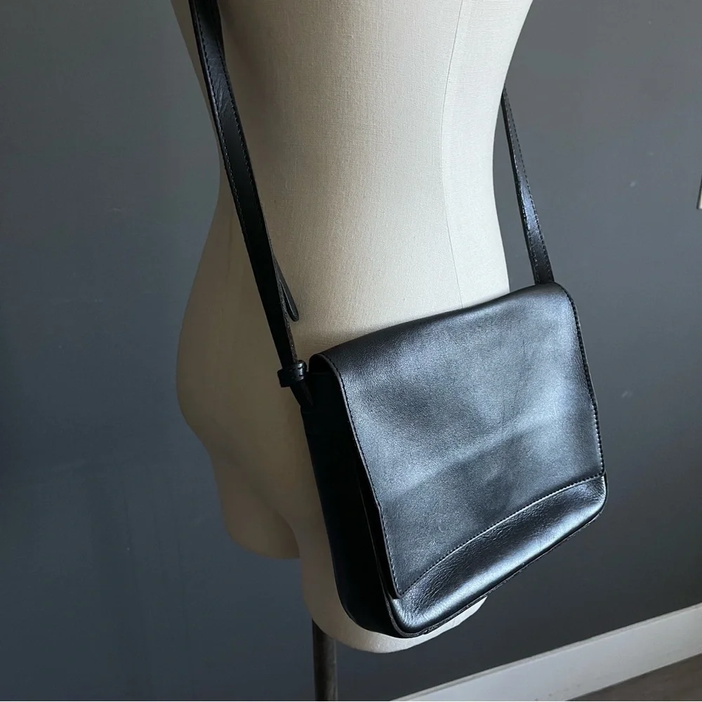 Nisolo Black Leather Crossbody Bag Minimal Flap Ethical Leather Shoulder Bag